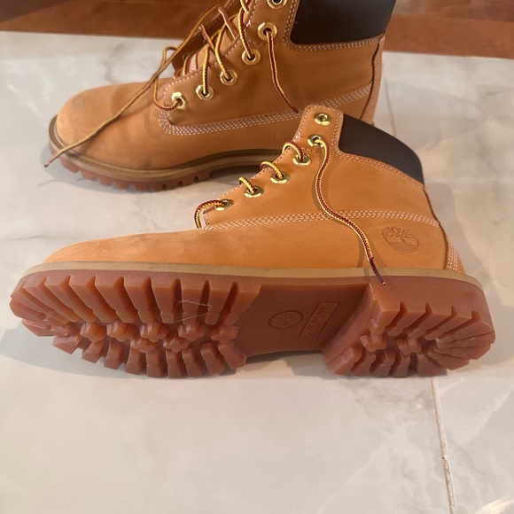 TIMBERLAND PREMIUM WP 6” BOOTS WOMEN, worn twice - Picture 2 of 5